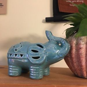 Anthropologie Accents - Ceramic Aromatherapy Elephant Anthropologie Accents - Ceramic Aromatherapy Elephant